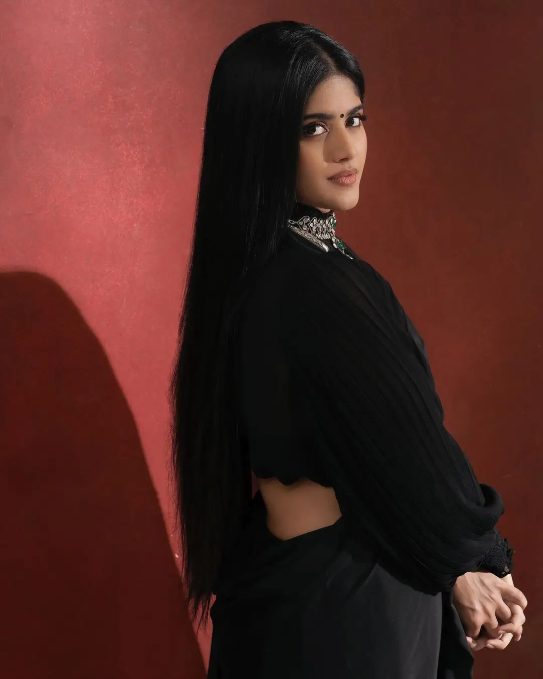 MALAYALAM ACTRESS MEGHA AKASH IN LONG BLACK DRESS 3